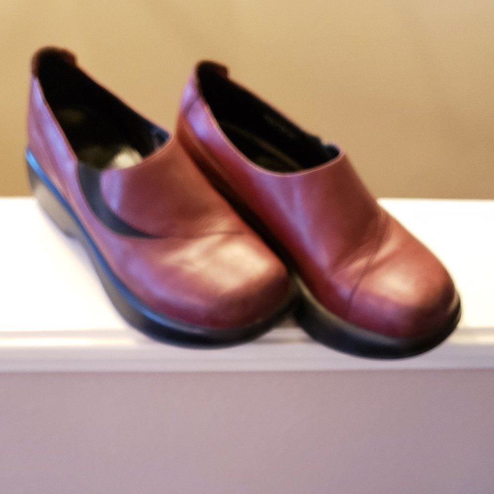 DANSKO Womens Shoes Burgundy Leather Clogs Work Comfort 39 EUR 8.5-9 US